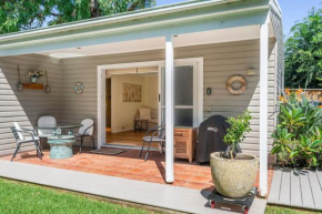 The Love Shack Iluka Rd